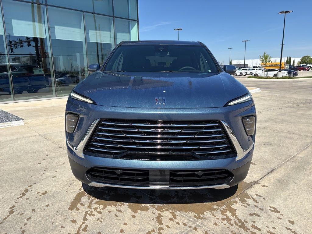used 2025 Buick Enclave car, priced at $38,999