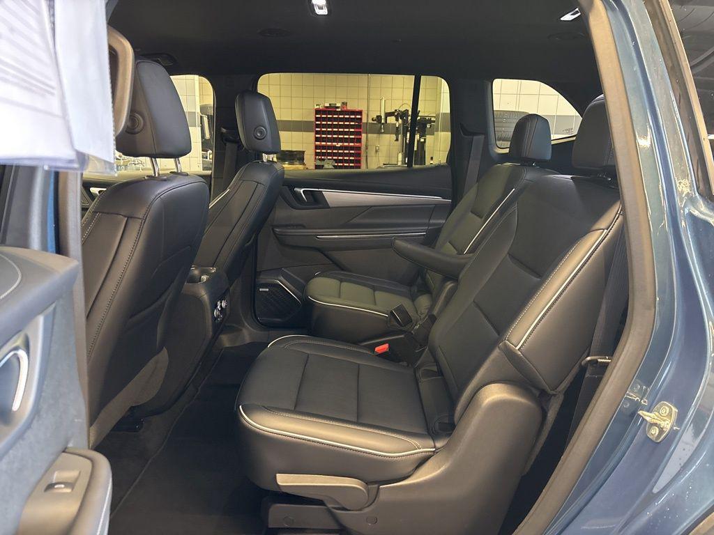 used 2025 Buick Enclave car, priced at $38,999