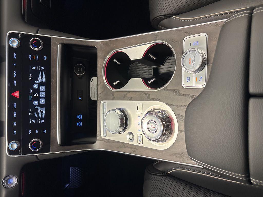 new 2026 Genesis GV80 car