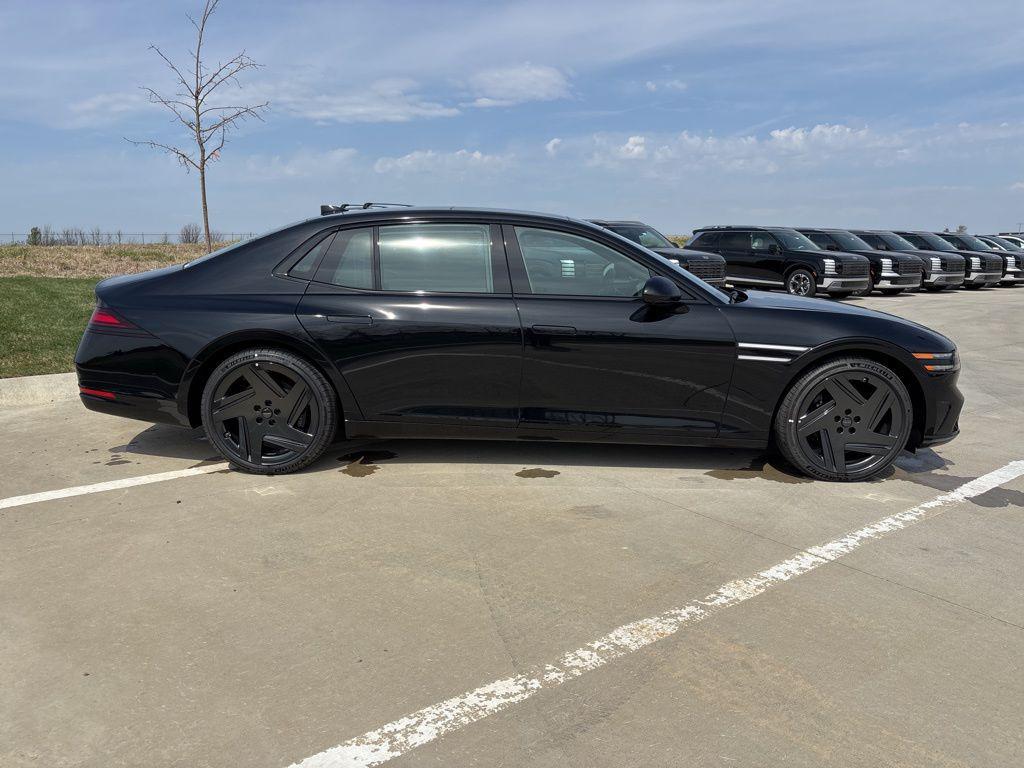 new 2026 Genesis G90 car