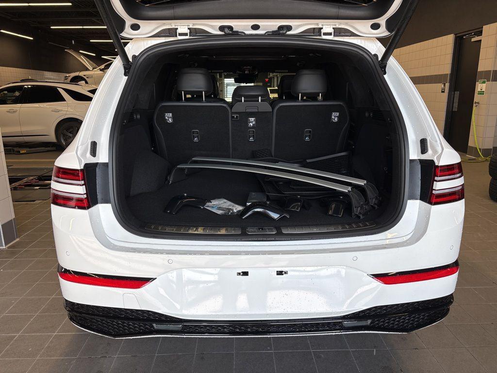 new 2026 Genesis GV80 car