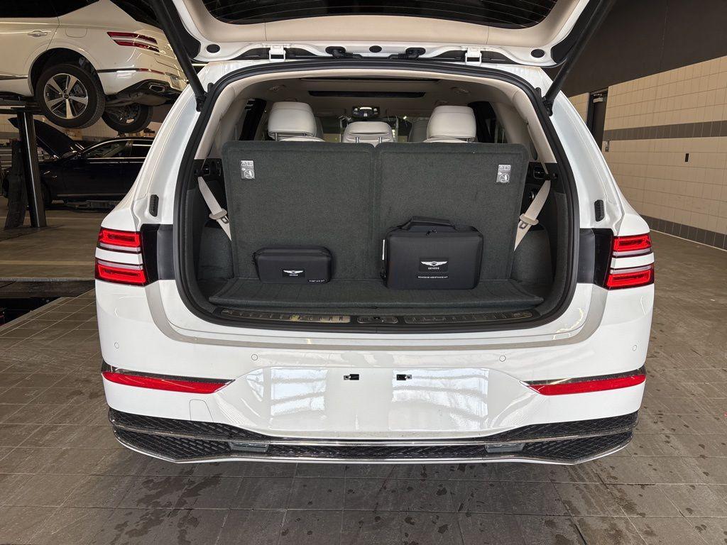 new 2026 Genesis GV80 car