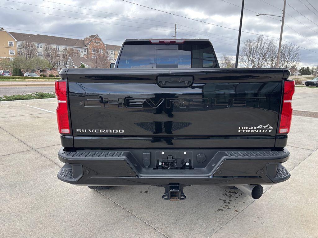 used 2024 Chevrolet Silverado 2500 car, priced at $70,999