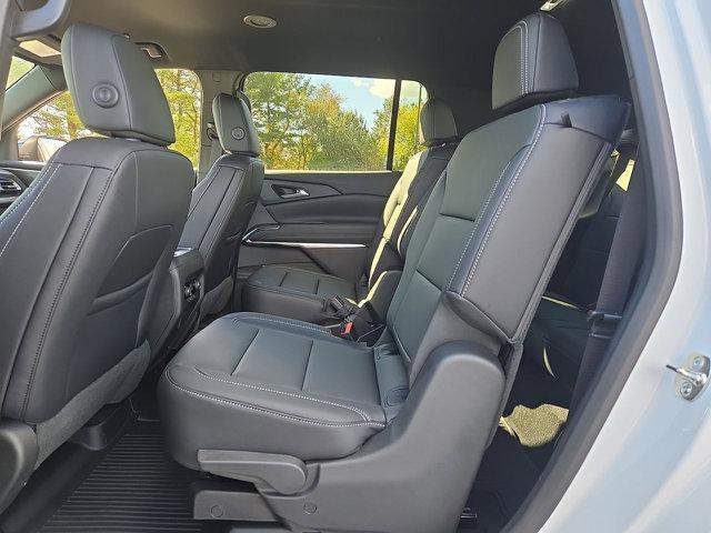new 2026 Chevrolet Traverse car, priced at $45,345
