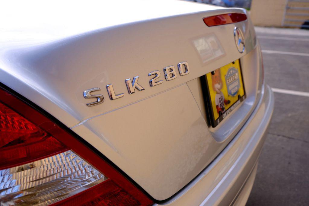 used 2006 Mercedes-Benz SLK-Class car, priced at $11,777