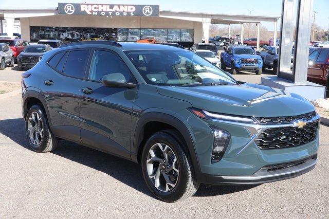 new 2026 Chevrolet Trax car, priced at $26,725