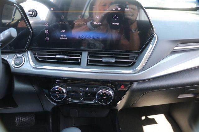 new 2025 Chevrolet Trax car, priced at $25,695