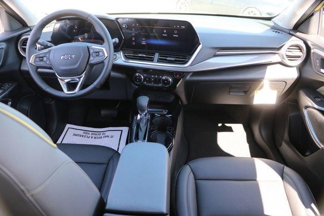 new 2025 Chevrolet Trax car, priced at $25,695