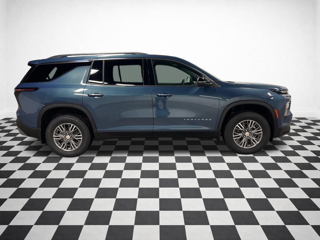 new 2026 Chevrolet Traverse car, priced at $45,515