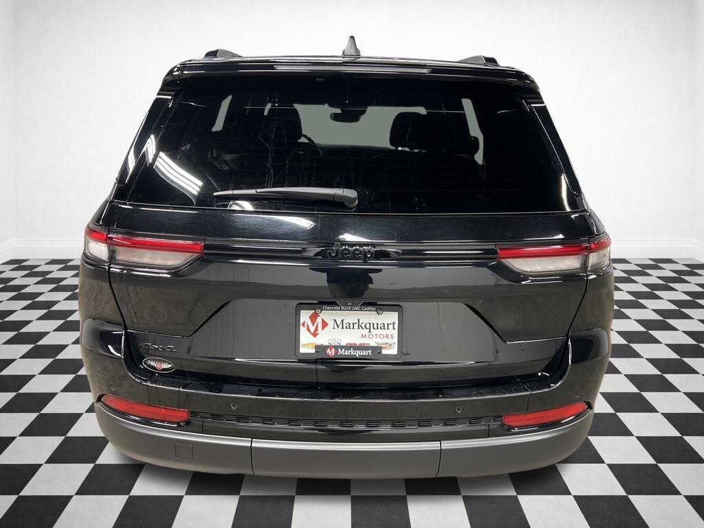 used 2023 Jeep Grand Cherokee car, priced at $29,480