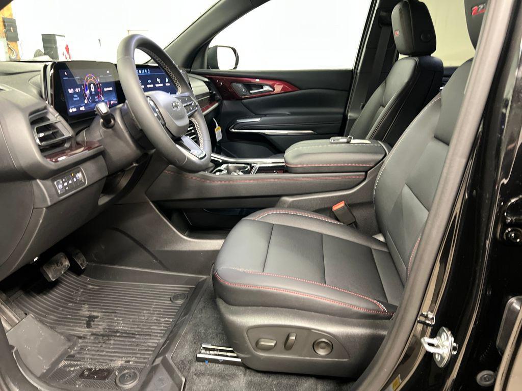 new 2026 Chevrolet Traverse car, priced at $54,045