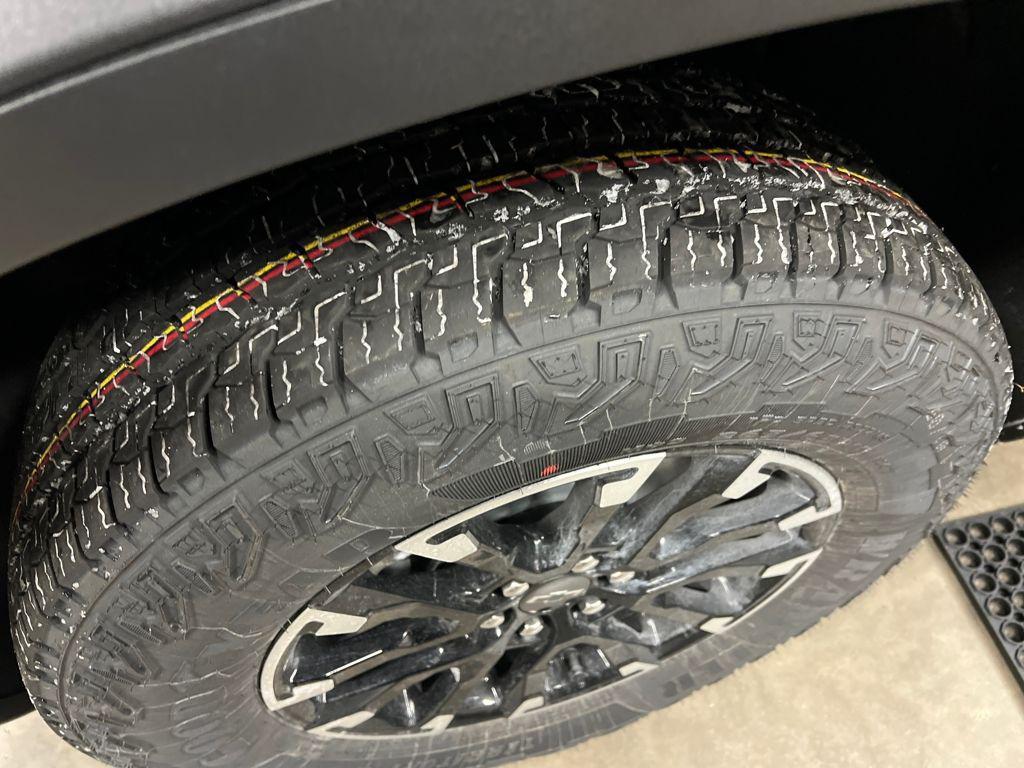 new 2026 Chevrolet Traverse car, priced at $54,045