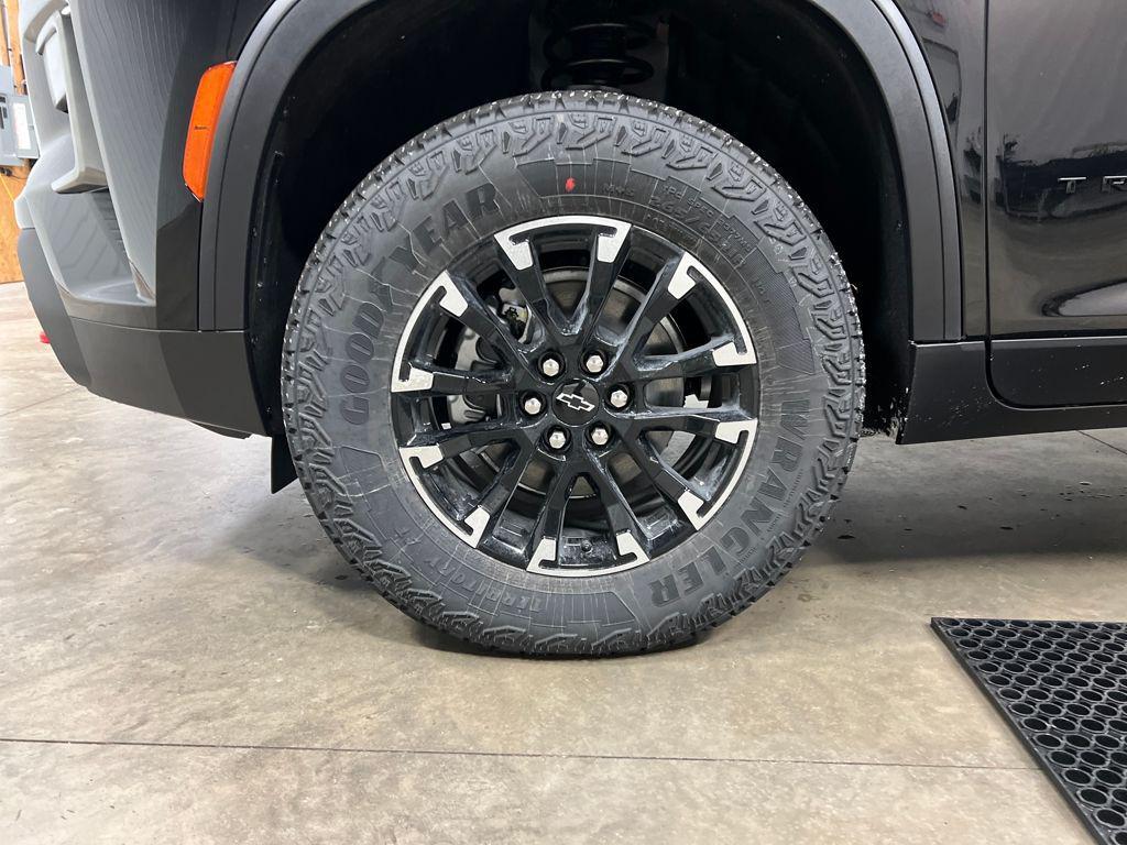 new 2026 Chevrolet Traverse car, priced at $54,045