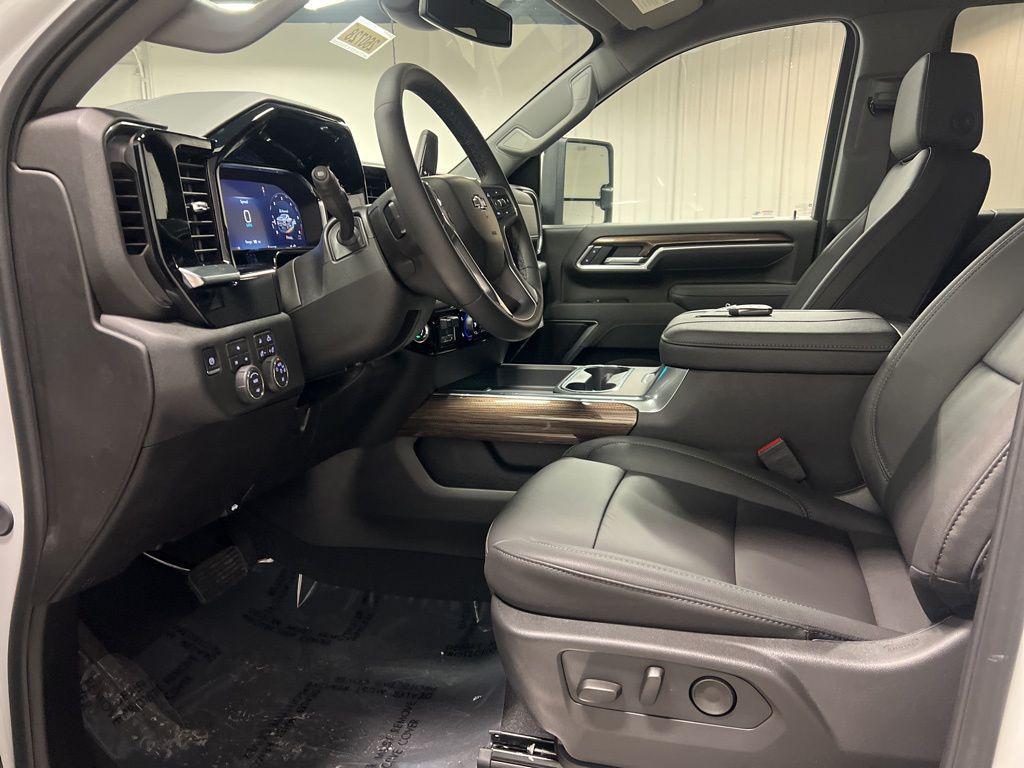 new 2026 Chevrolet Silverado 3500 car, priced at $71,070