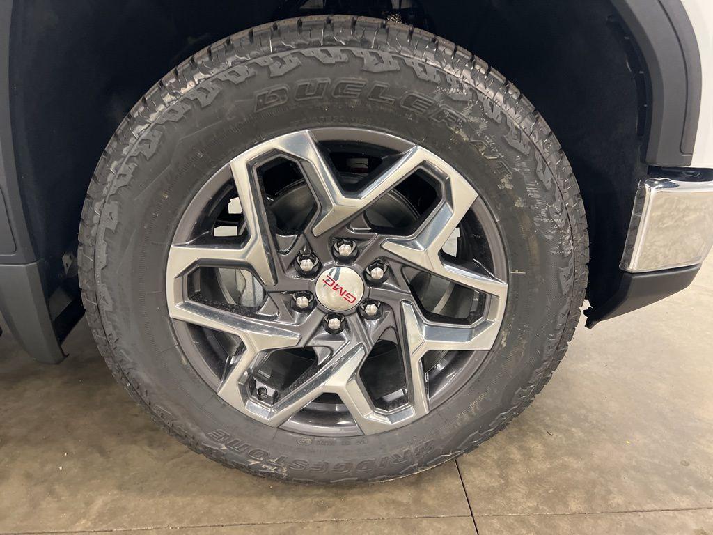 new 2026 GMC Sierra 1500 car, priced at $68,535