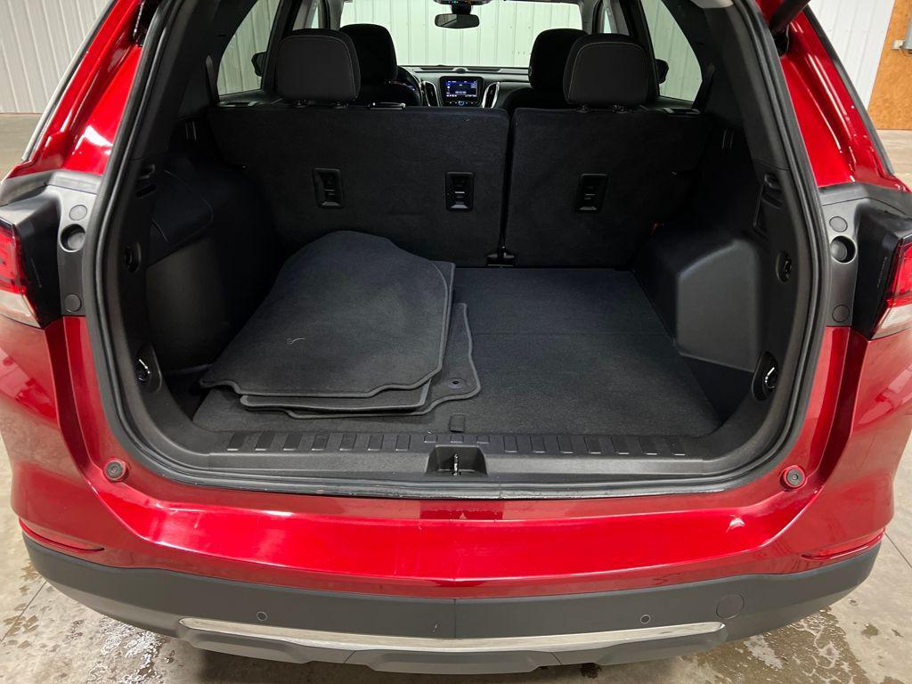 used 2022 Chevrolet Equinox car, priced at $22,142