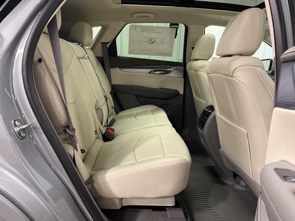 new 2026 Cadillac XT5 car, priced at $61,290