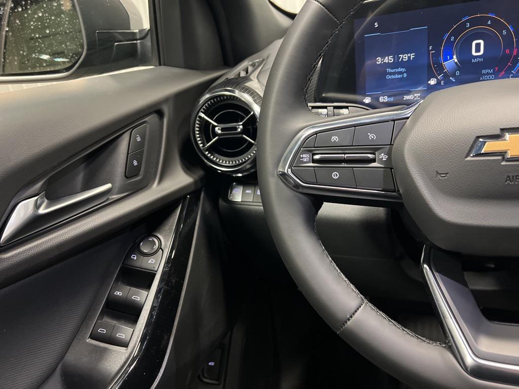 new 2026 Chevrolet Equinox car, priced at $35,195