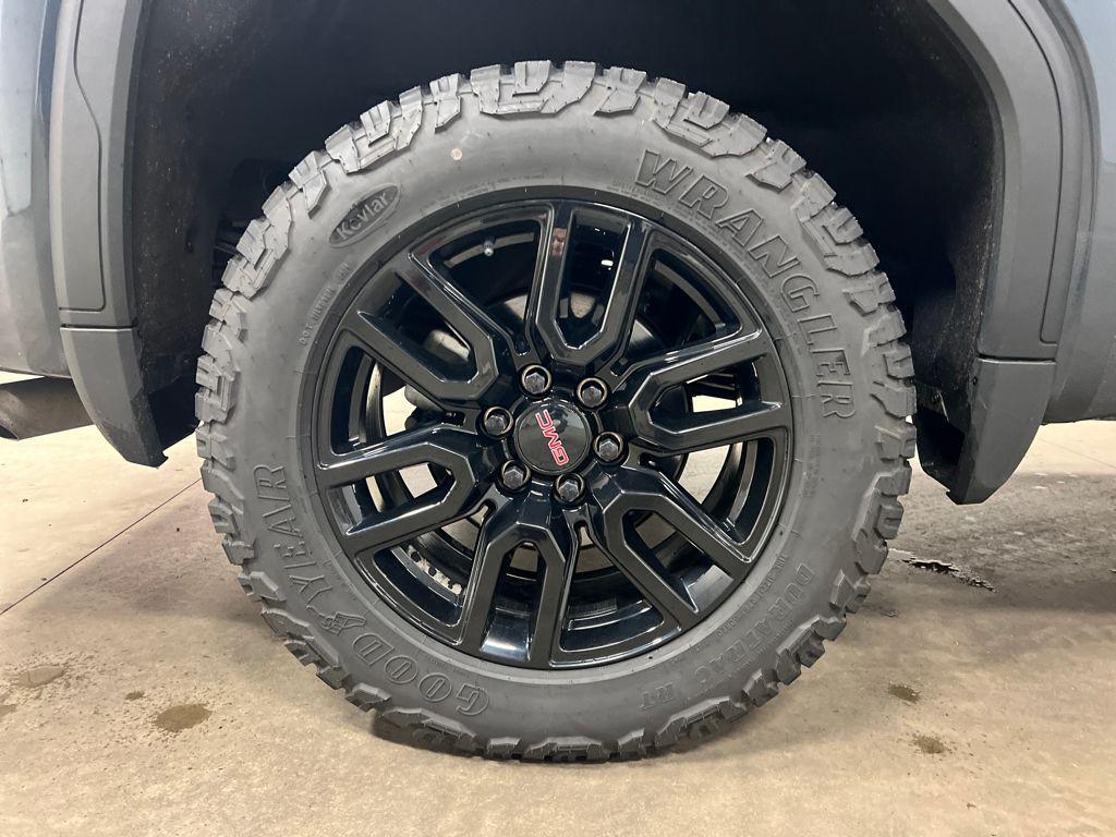 used 2021 GMC Sierra 1500 car, priced at $33,369