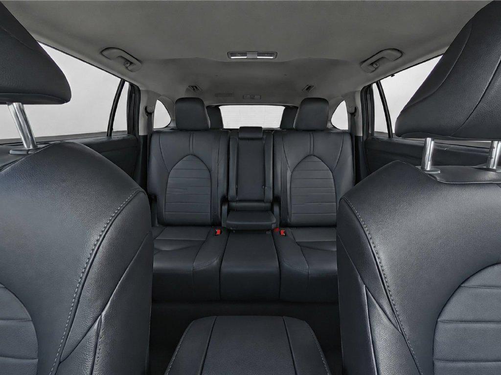 used 2024 Toyota Highlander car, priced at $38,986