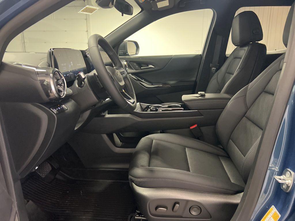 new 2026 Chevrolet Equinox car, priced at $35,915