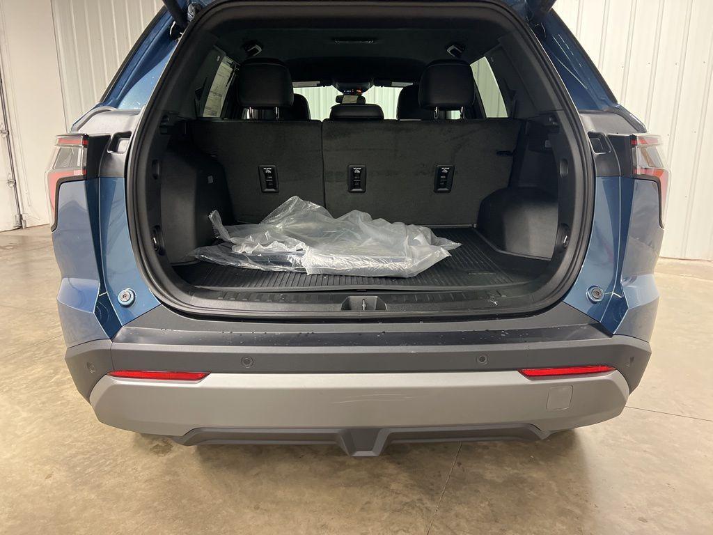 new 2026 Chevrolet Equinox car, priced at $35,915