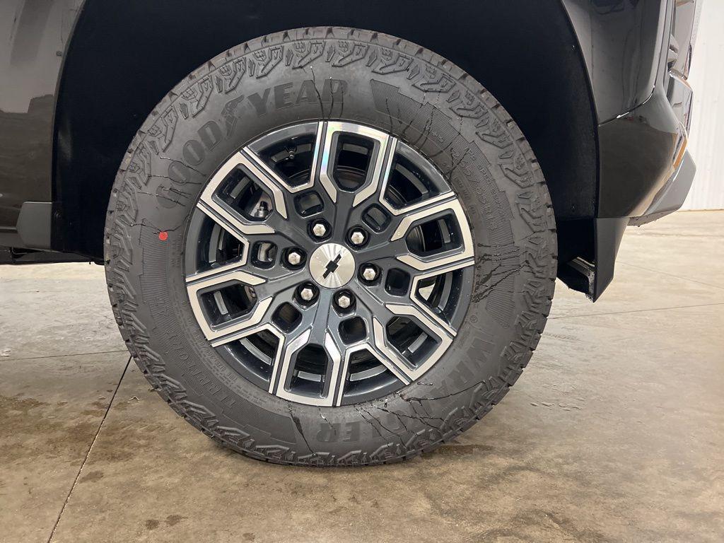 new 2026 Chevrolet Colorado car, priced at $47,465