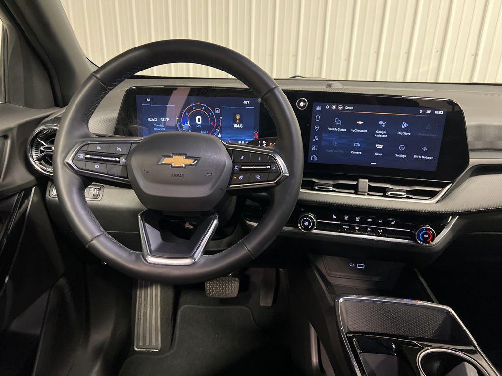 used 2025 Chevrolet Equinox car, priced at $26,983
