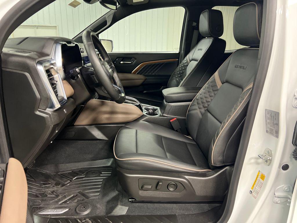 used 2025 GMC Canyon car, priced at $47,994