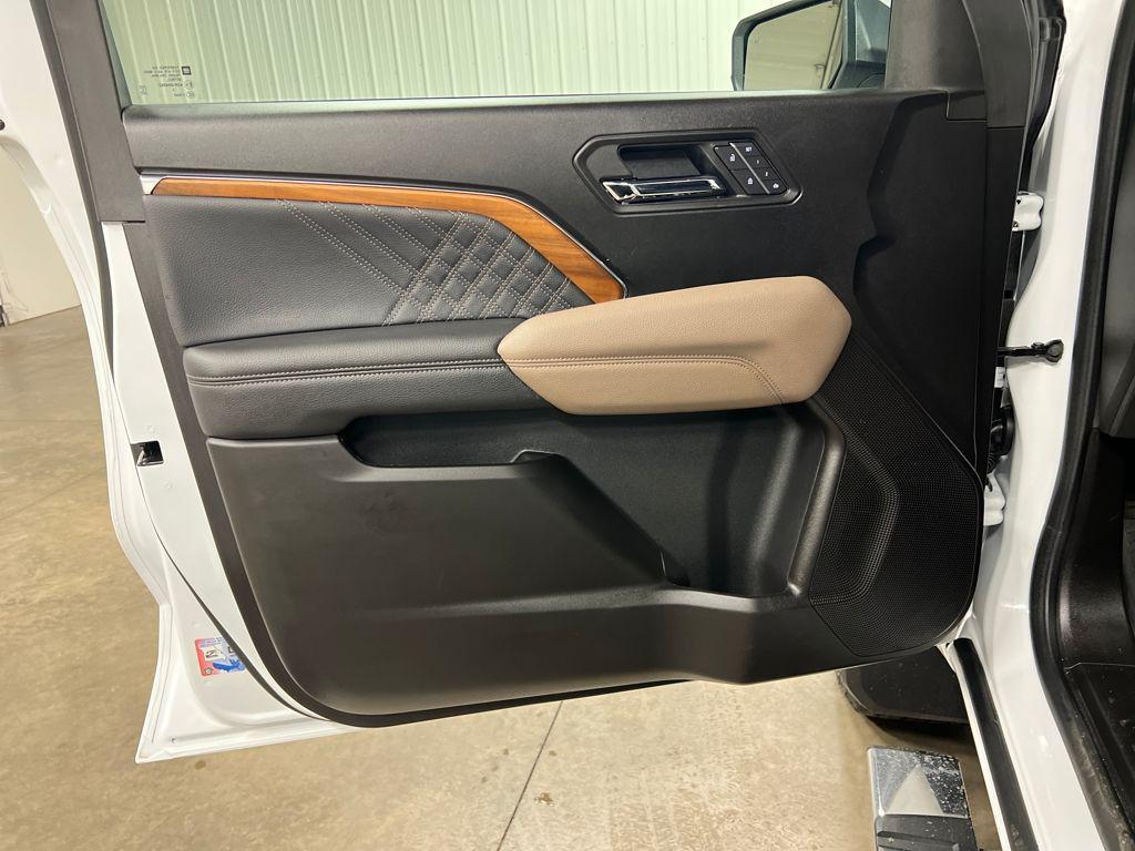 used 2025 GMC Canyon car, priced at $47,994