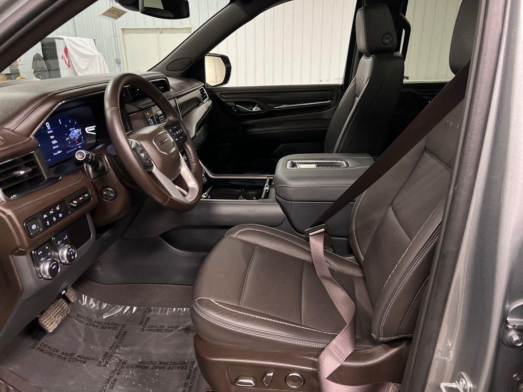 used 2024 GMC Yukon XL car, priced at $69,874
