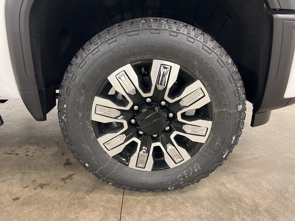 new 2026 GMC Sierra 2500 car, priced at $80,820