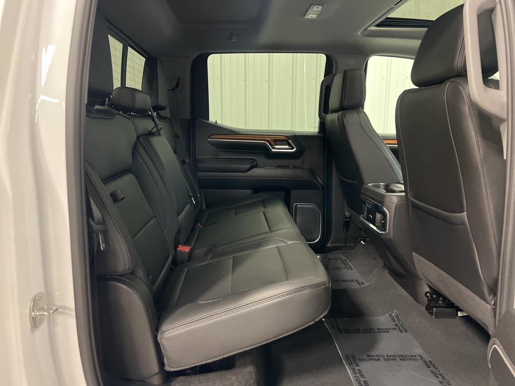 used 2022 GMC Sierra 1500 car, priced at $45,670