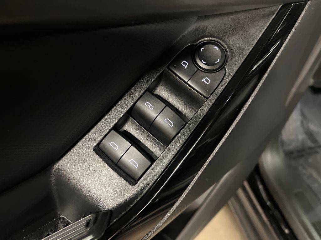 used 2025 Chevrolet Equinox car, priced at $26,980