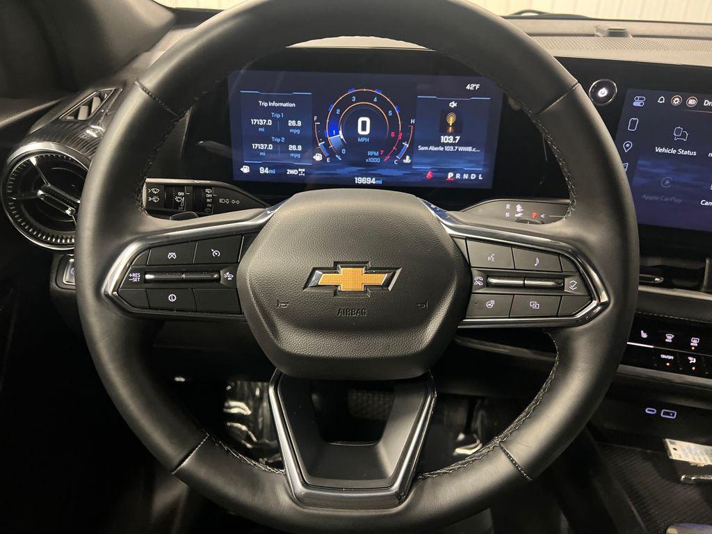 used 2025 Chevrolet Equinox car, priced at $26,980