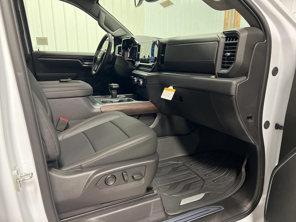 new 2026 GMC Sierra 1500 car, priced at $67,940