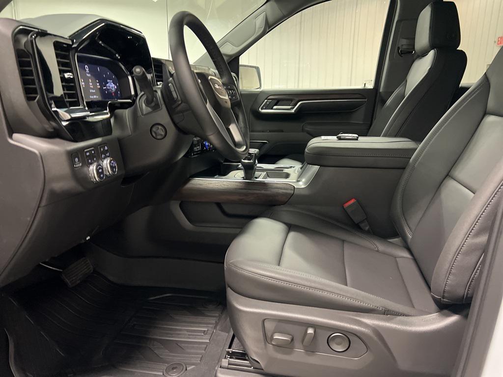 new 2026 GMC Sierra 1500 car, priced at $67,940