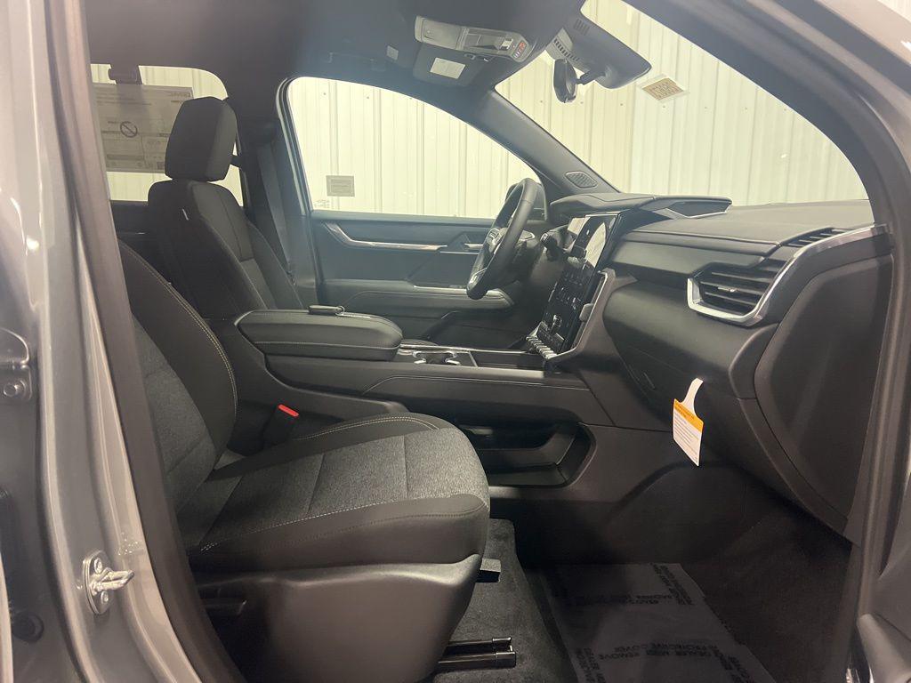 new 2026 GMC Acadia car, priced at $48,090