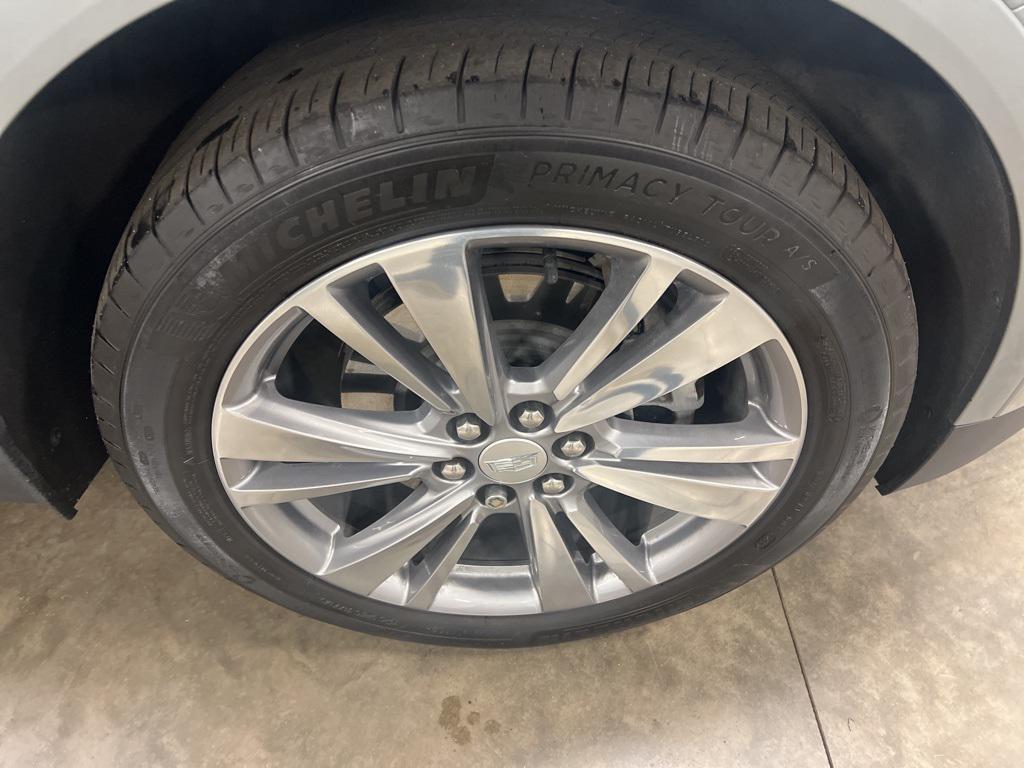 used 2024 Cadillac XT5 car, priced at $43,240