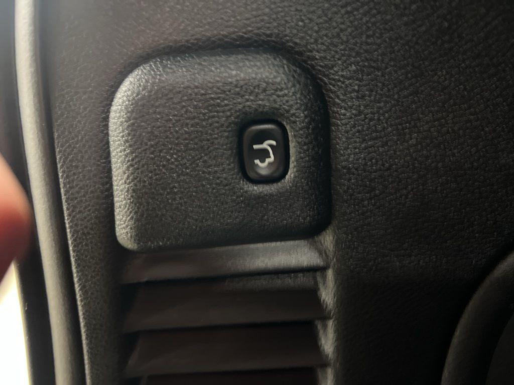 used 2021 Jeep Grand Cherokee car, priced at $25,490