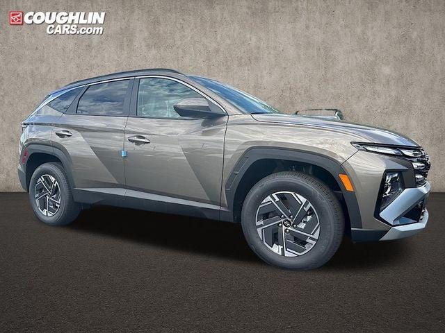 new 2025 Hyundai TUCSON Hybrid car, priced at $33,580