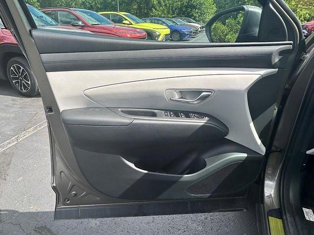 new 2025 Hyundai TUCSON Hybrid car, priced at $33,580