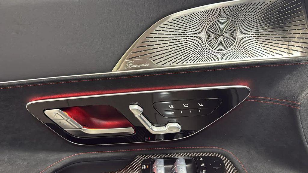 new 2025 Mercedes-Benz AMG SL 63 car, priced at $200,704