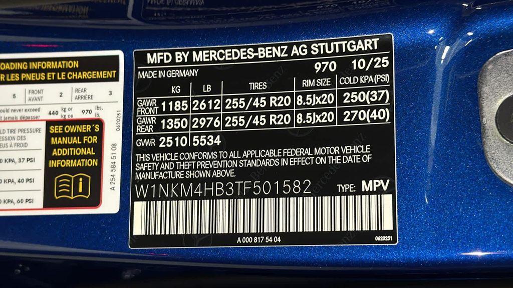 new 2026 Mercedes-Benz GLC 300 car, priced at $60,525