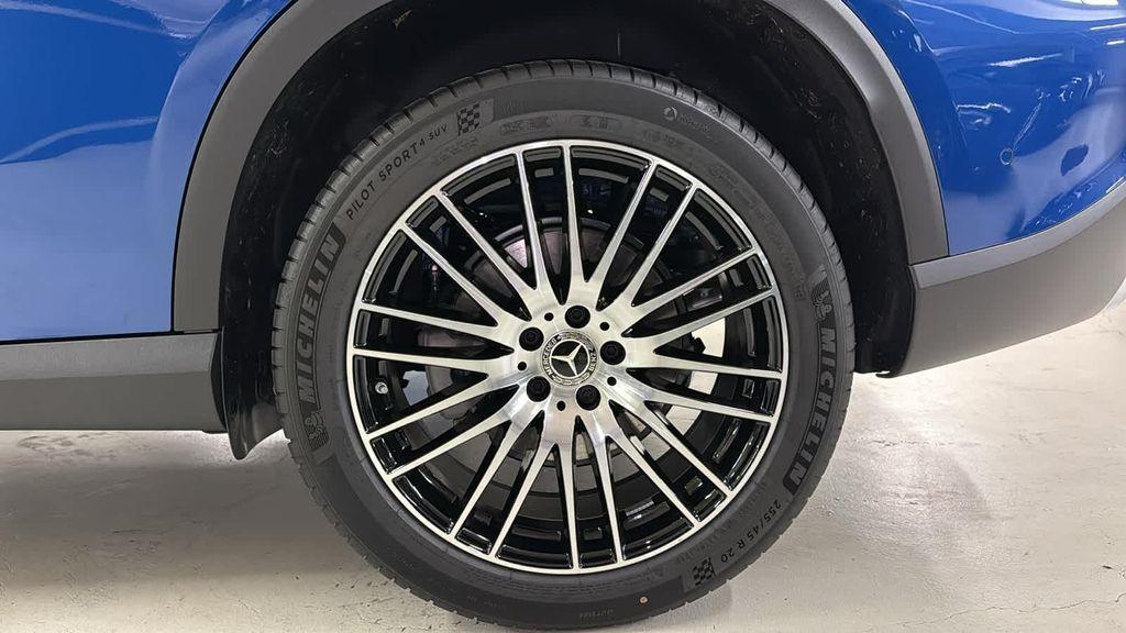 new 2026 Mercedes-Benz GLC 300 car, priced at $60,525