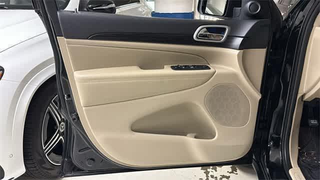 used 2022 Jeep Grand Cherokee car, priced at $21,990