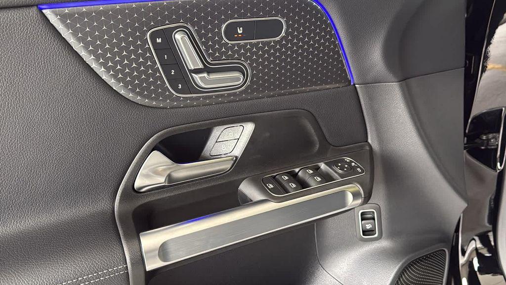 new 2026 Mercedes-Benz GLB 250 car, priced at $53,130