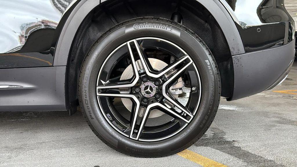 new 2026 Mercedes-Benz GLB 250 car, priced at $53,130