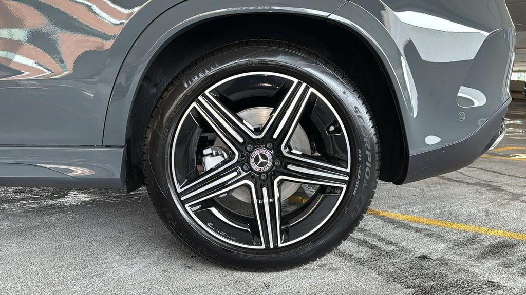 new 2026 Mercedes-Benz GLE 350 car, priced at $72,700