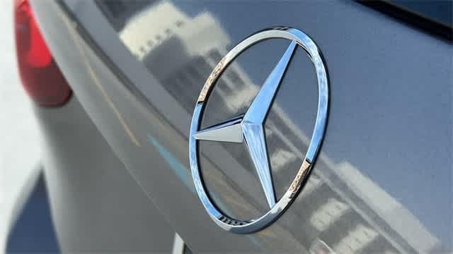 used 2021 Mercedes-Benz GLB 250 car, priced at $24,990